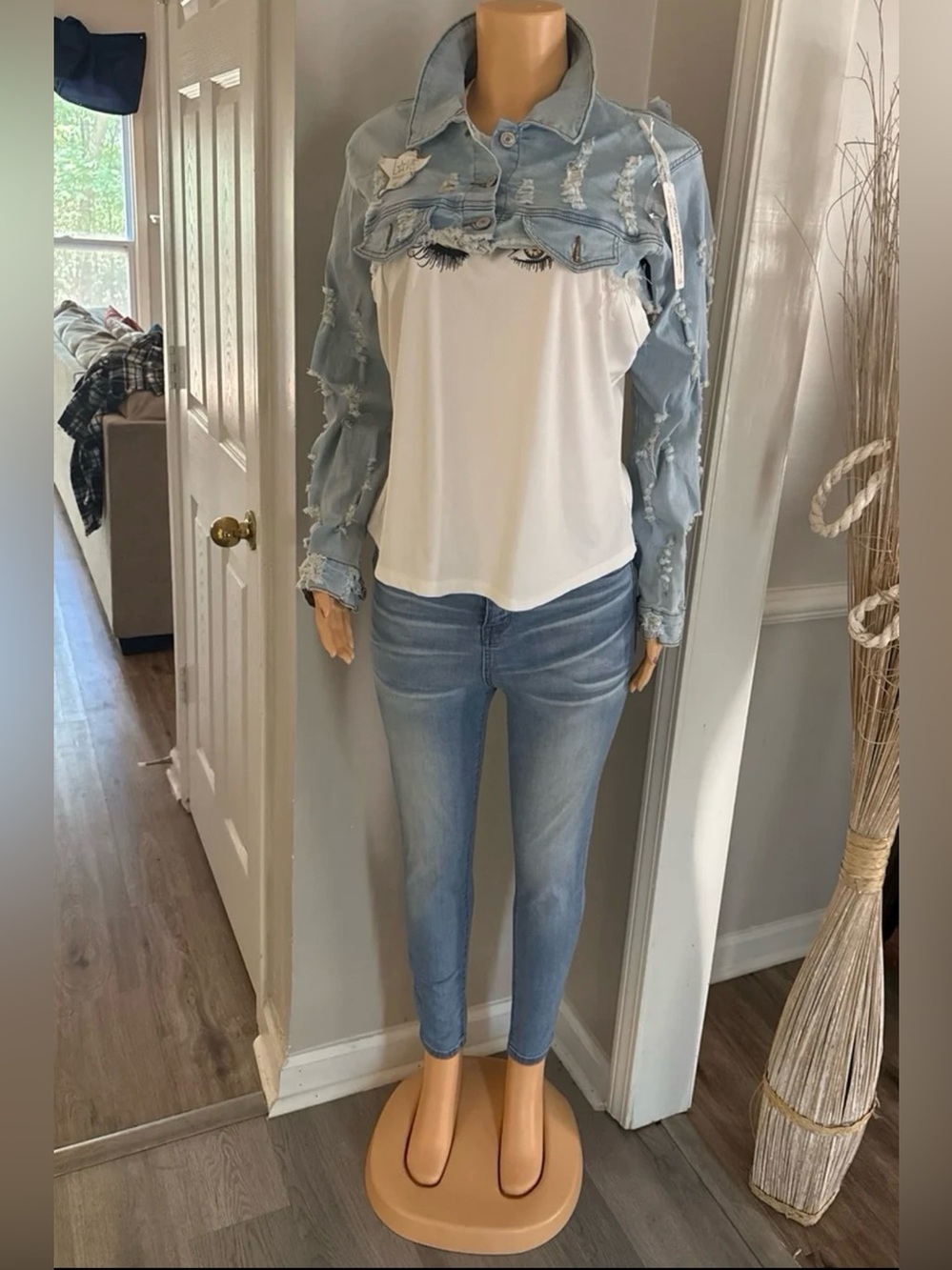 NWT Roma Studio Premium Collection Distressed Denim Jacket